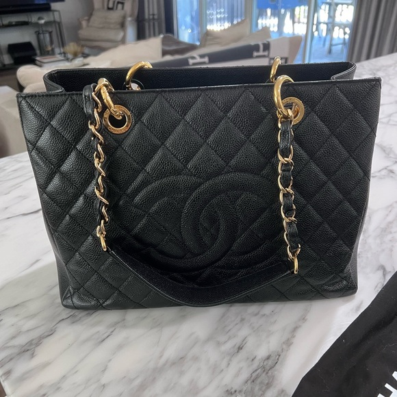Chanel GST (sold) - Picture 2 of 2